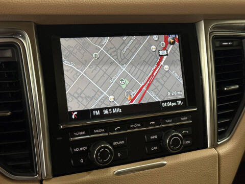 2015 Porsche Macan S
