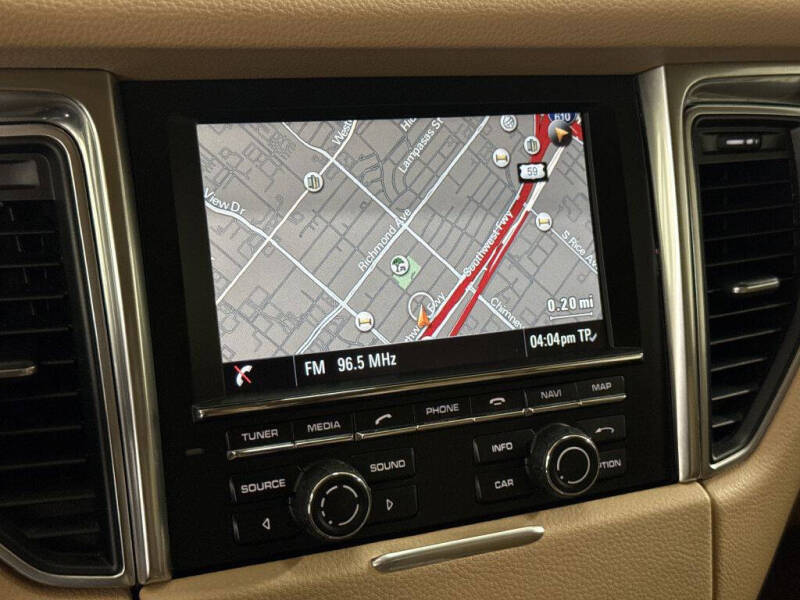 2015 Porsche Macan S