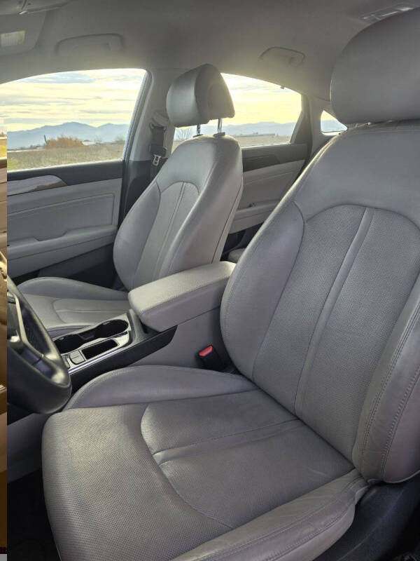 2017 Hyundai Sonata Hybrid Limited