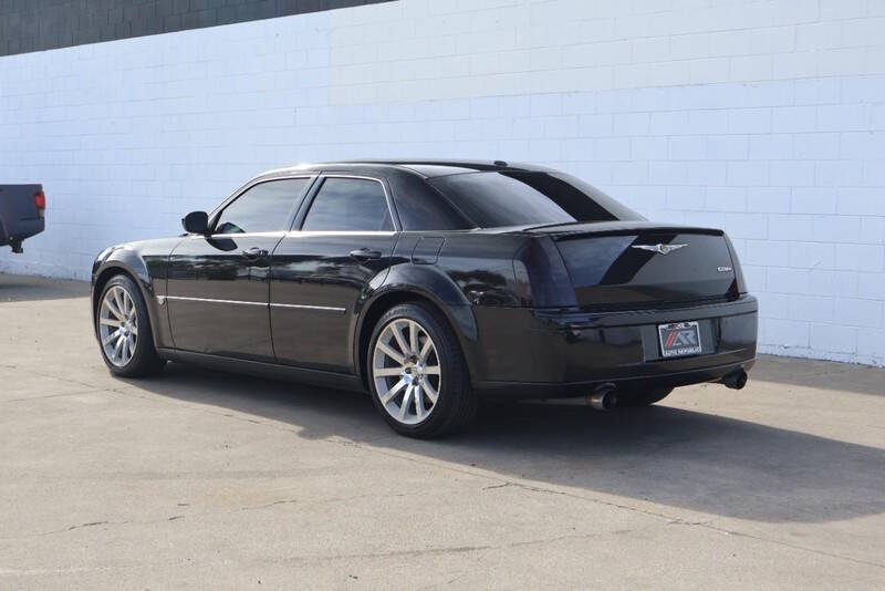 2006 Chrysler 300 SRT-8