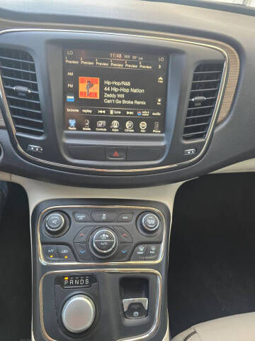 2015 Chrysler 200 C