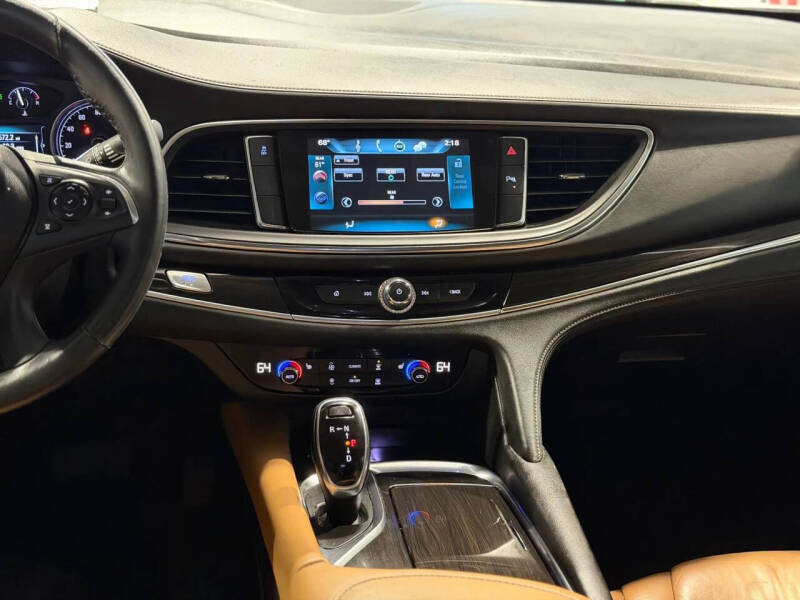 2018 Buick Enclave Essence