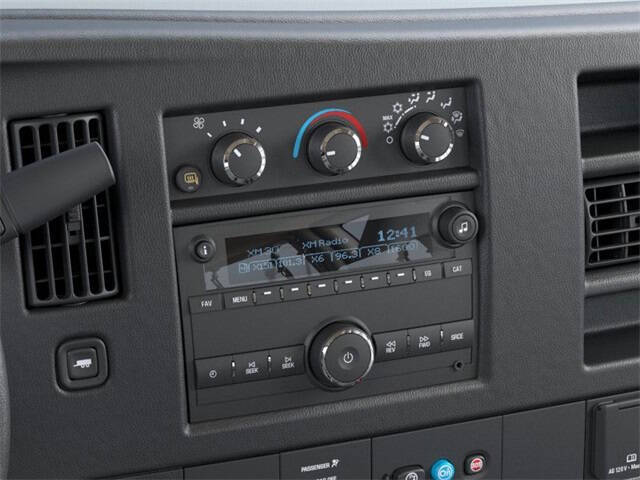 2024 Chevrolet Express 2500