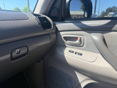 2006 Toyota Sequoia SR5