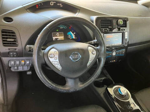 2016 Nissan LEAF