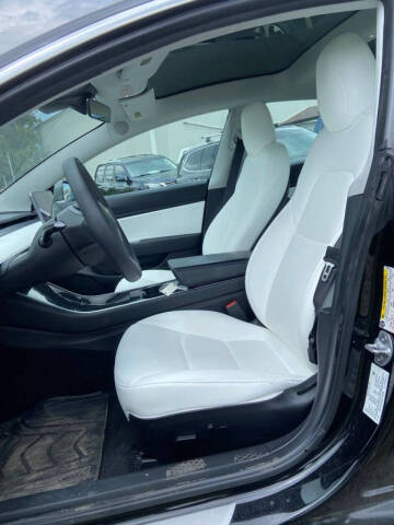 2020 Tesla Model 3 Standard Range Plus