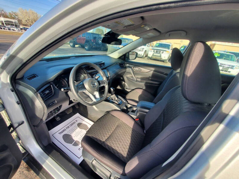 2020 Nissan Rogue SL