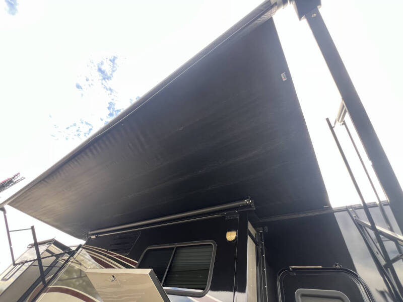 2013 Thor Motor Coach CHALLENGER 37GT