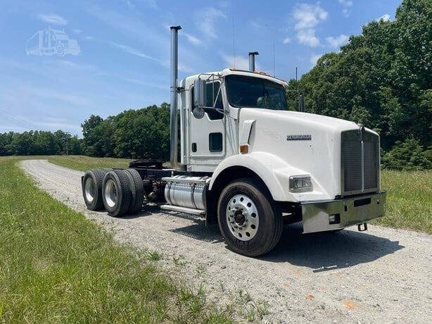 2004 Kenworth T800