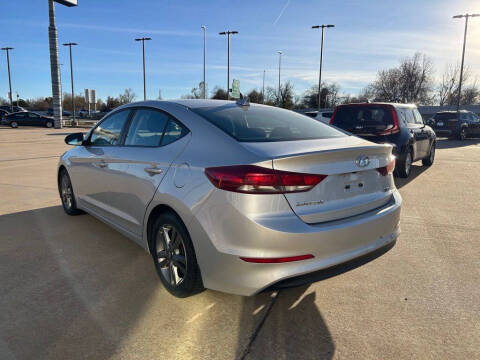 2018 Hyundai Elantra