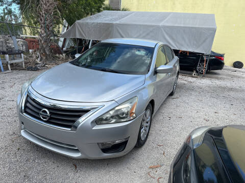 2015 Nissan Altima for sale at DREAM CARS in Stuart FL