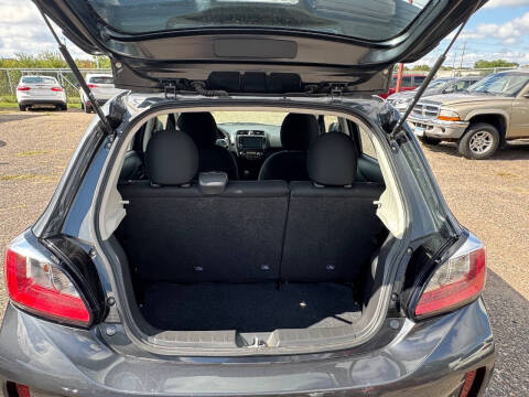 2024 Mitsubishi Mirage ES