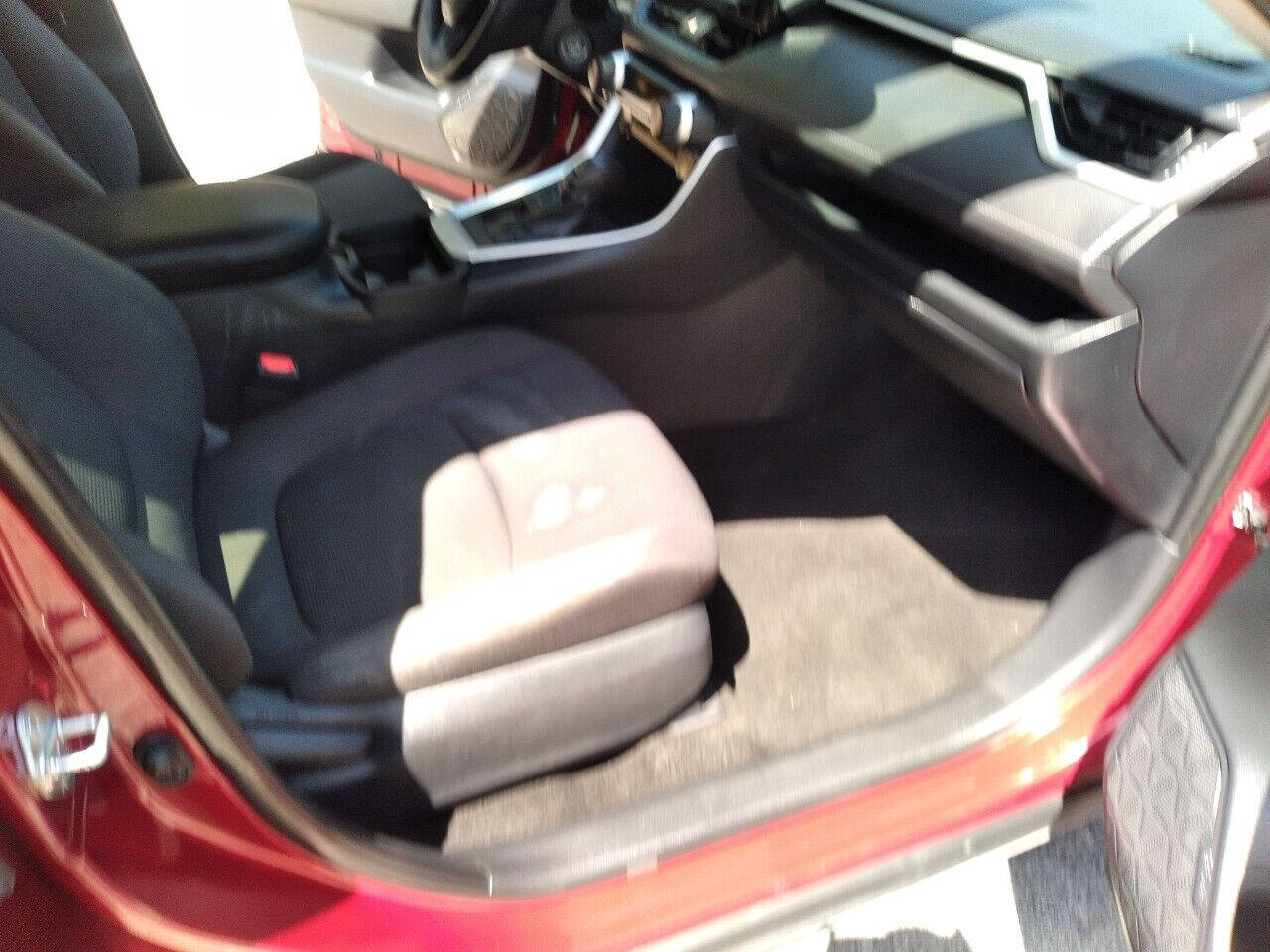 2019 Toyota RAV4  - $25,999