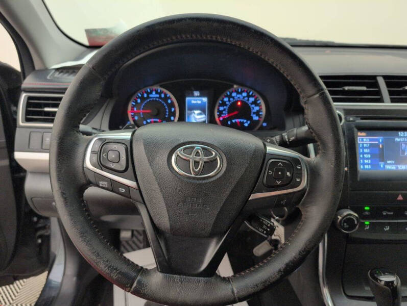 2016 Toyota Camry SE