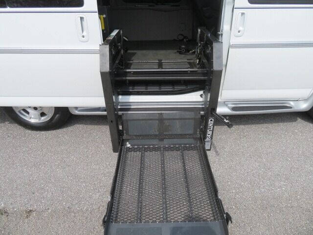 2010 Chevrolet Express LT 1500