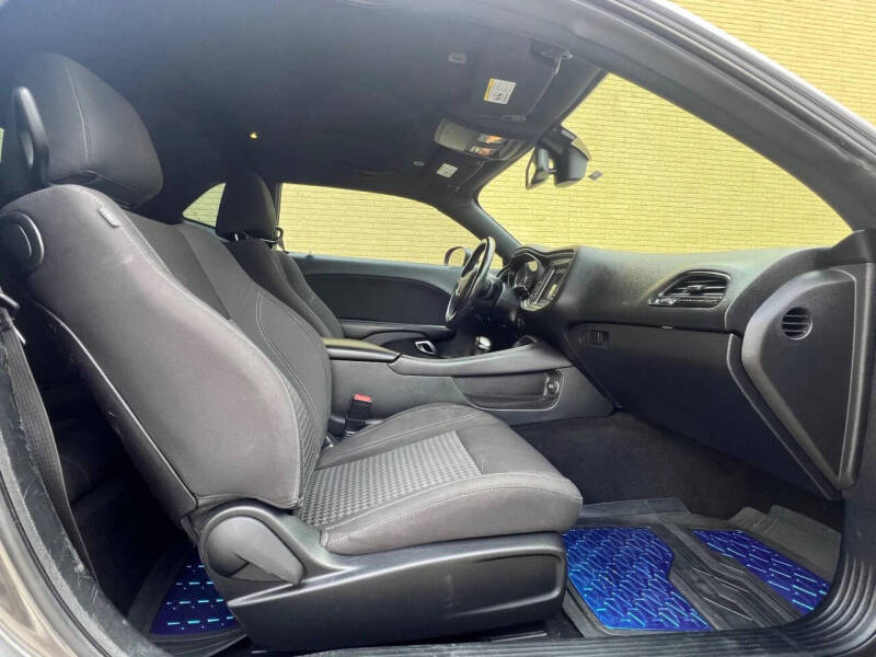 2019 Dodge Challenger SXT