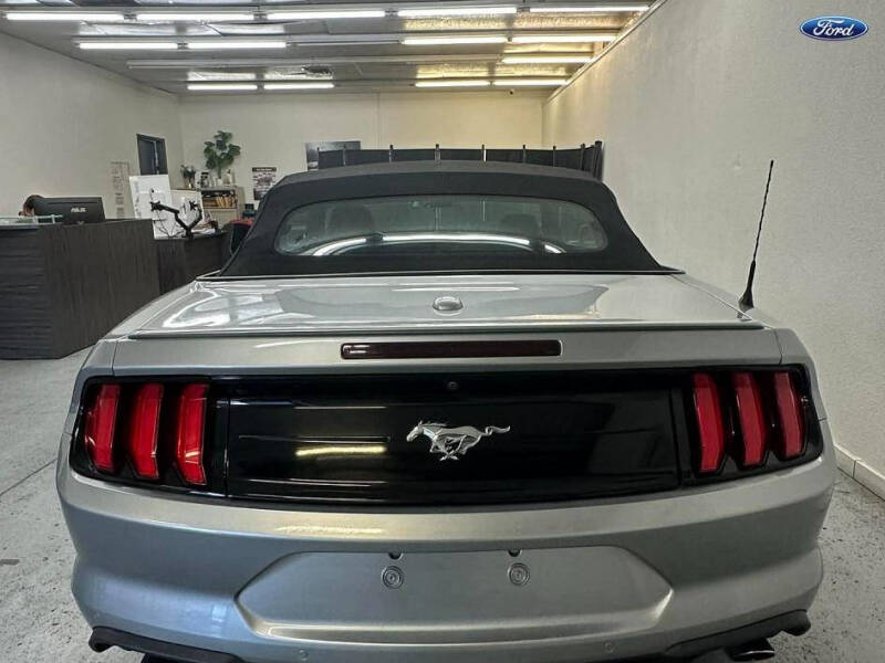 2022 Ford Mustang