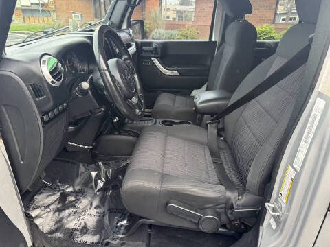 2011 Jeep Wrangler Unlimited Sahara