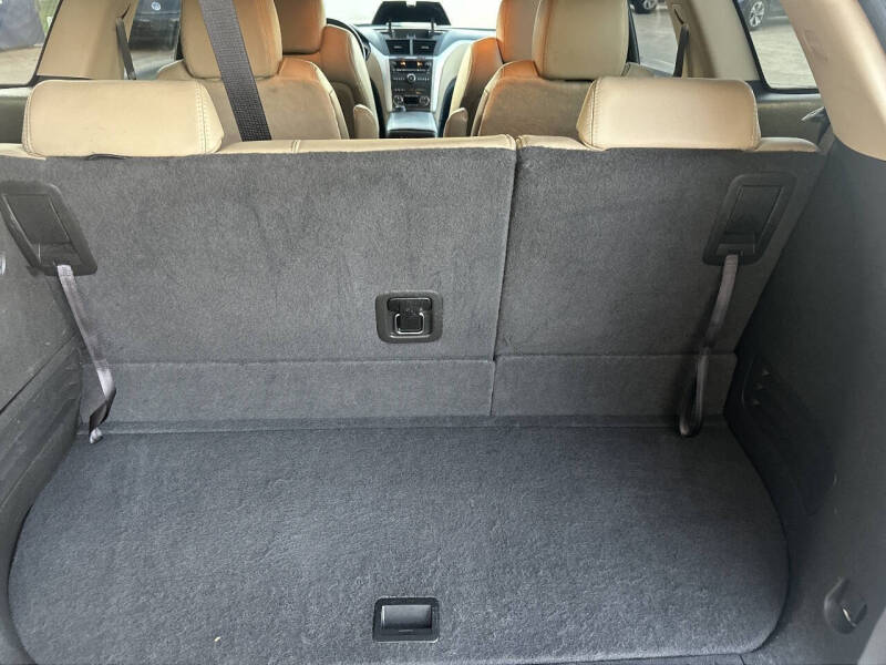 2011 Chevrolet Traverse LTZ