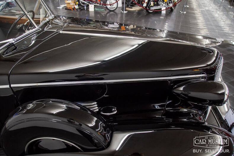 1937 Cadillac Series 85