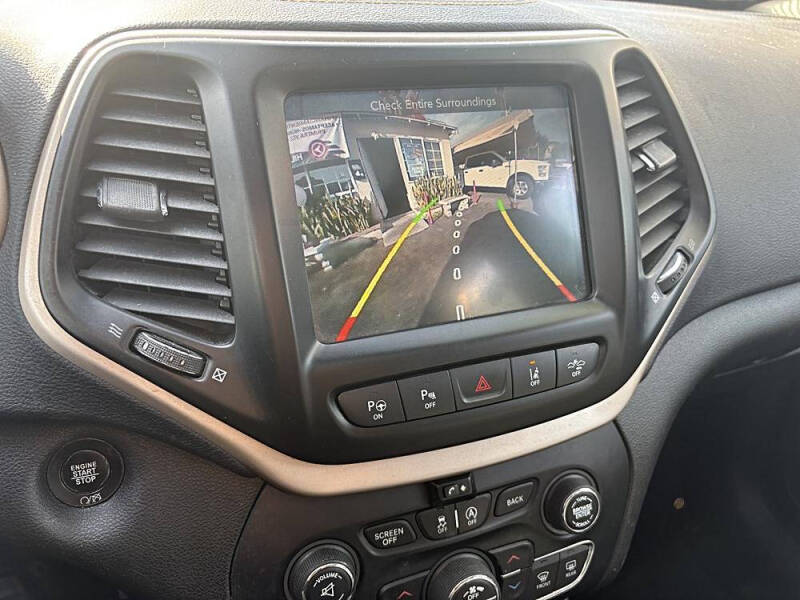 2017 Jeep Cherokee Latitude