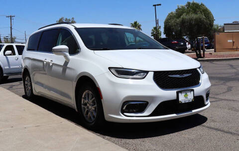 2022 Chrysler Pacifica Touring L