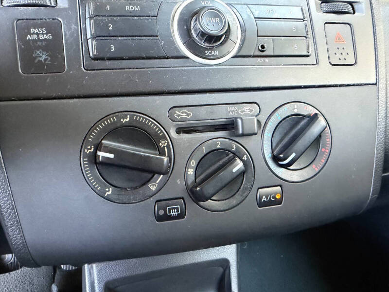 2012 Nissan Versa 1.8 S