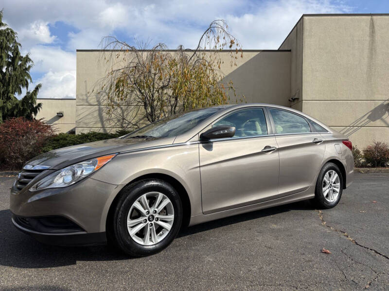 2014 Hyundai Sonata GLS's photo