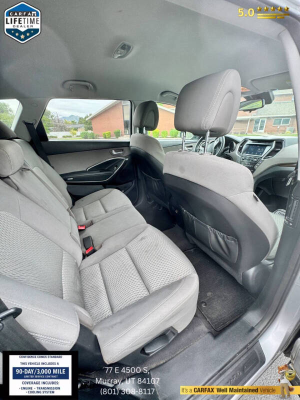 2017 Hyundai Santa Fe SE