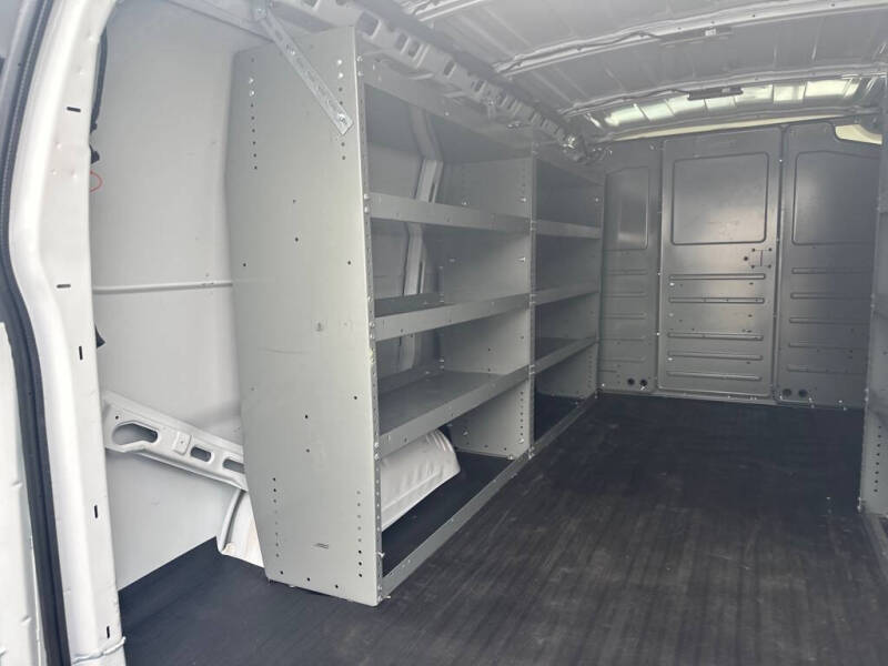 2021 GMC Savana 2500