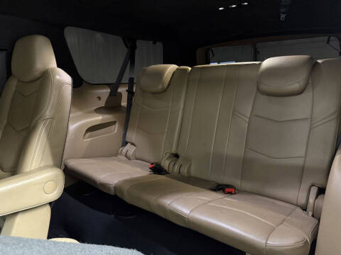 2018 Cadillac Escalade ESV Platinum