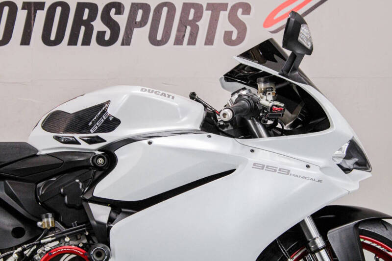 2017 Ducati Superbike 1199 Panigale S