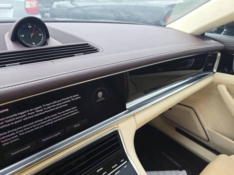 2022 Porsche Panamera