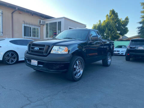 2006 Ford F-150 for sale at Ronnie Motors LLC in San Jose CA