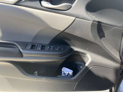 2020 Honda Civic for sale at PHIL SMITH AUTOMOTIVE GROUP - SOUTHERN PINES GM in Southern Pines NC