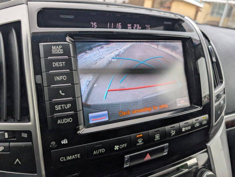 2013 Toyota Land Cruiser