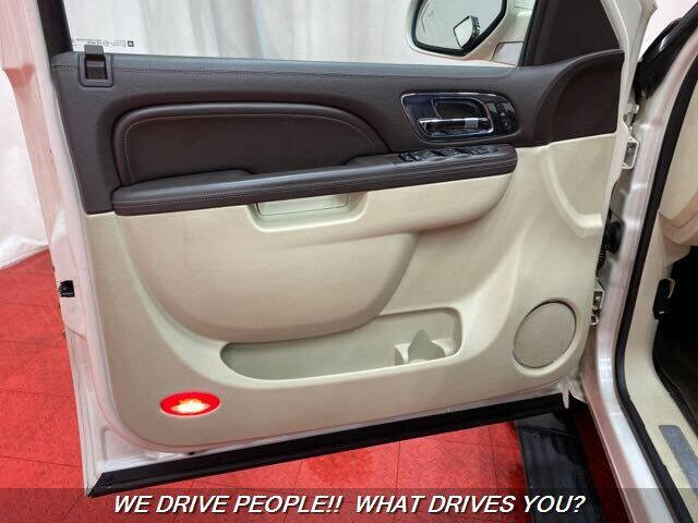 2011 Cadillac Escalade Platinum Edition