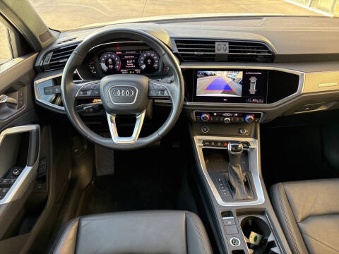 2024 Audi Q3 quattro S line Premium 45 TFSI