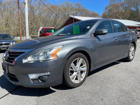 2015 Nissan Altima for sale at RRR AUTO SALES, INC. in Fairhaven MA