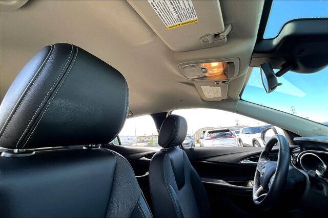 2021 Buick Encore GX Select