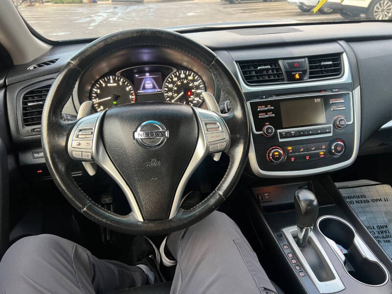 2016 Nissan Altima 2.5 SR
