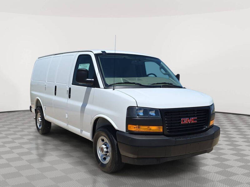 2026 GMC Savana 2500