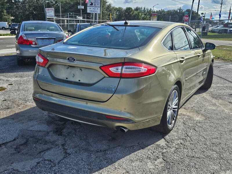 2013 Ford Fusion Hybrid SE
