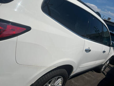2014 Chevrolet Traverse for sale at Yousif & Sons Used Auto in Detroit MI