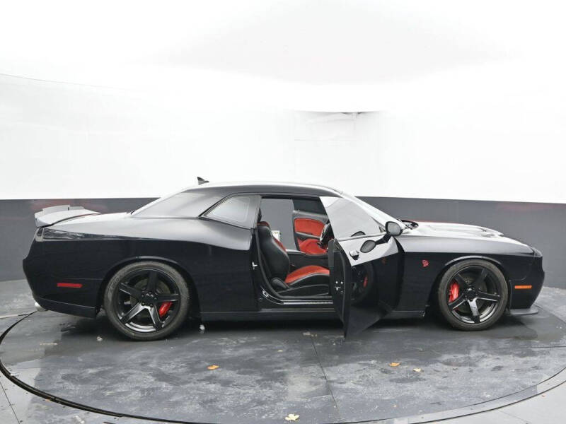 2016 Dodge Challenger SRT Hellcat