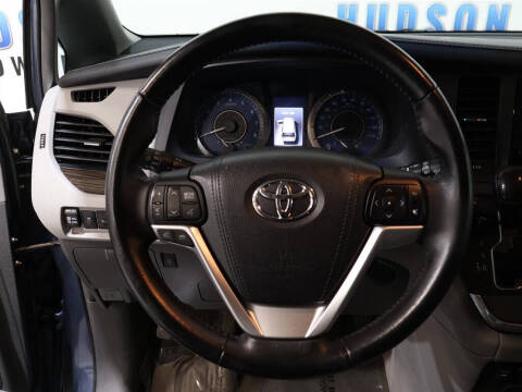 2016 Toyota Sienna