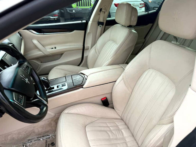 2015 Maserati Ghibli