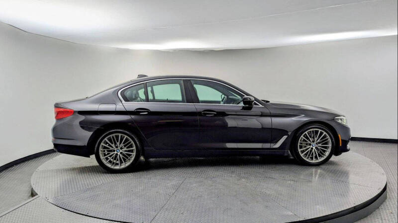 2019 BMW 5 Series 540i