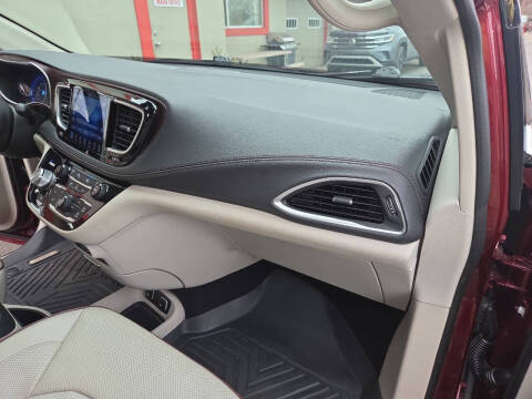 2017 Chrysler Pacifica Limited