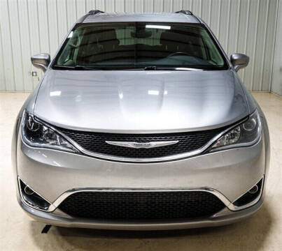 2017 Chrysler Pacifica Touring Plus